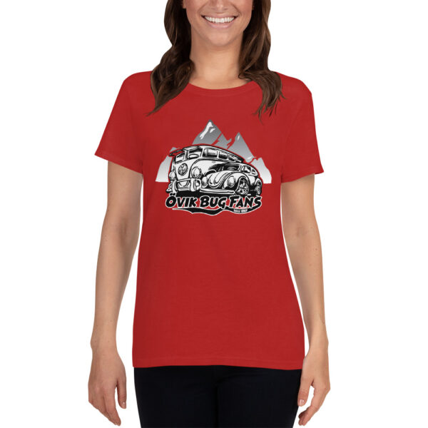 Dam t-shirt med stort tryck på bröstet. - Bild 5