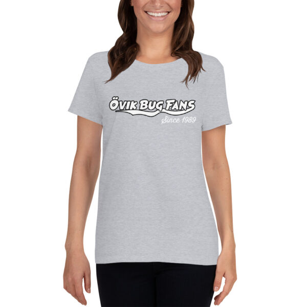 Dam t-shirt med text på bröstet. - Bild 7