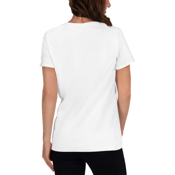 Dam t-shirt med stort tryck på bröstet. - Bild 12